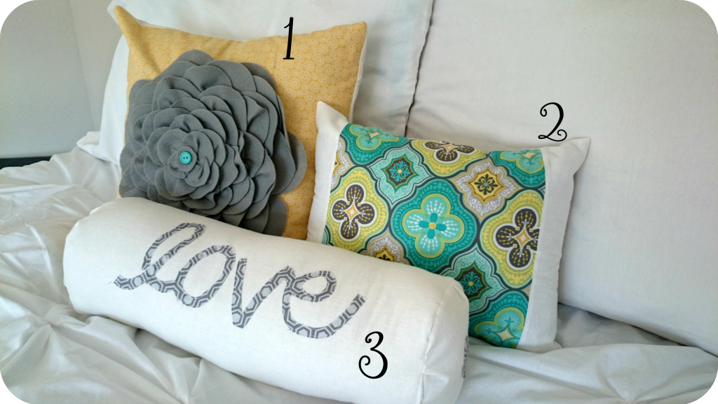  photo AccentPIllows_zps409337a4.png