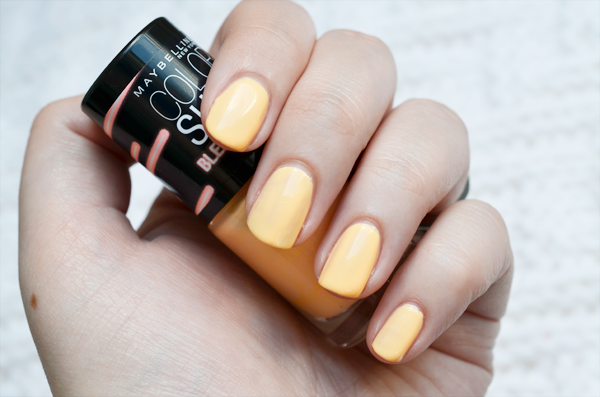  photo Maybelline-Color-Show-Bleached-Neon4_zps44e181d2.png