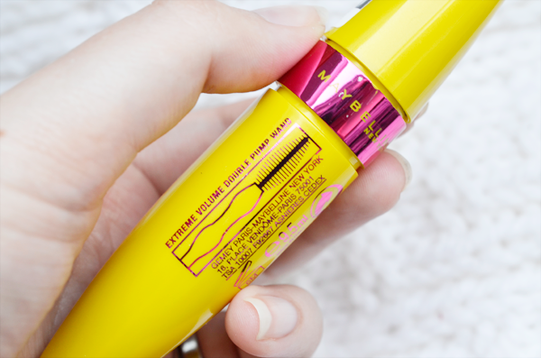  photo Maybelline-The-Colossal-Go-Extreme5_zpseb783e86.png
