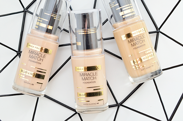  photo Max Factor Miracle Match Blur amp Nourish Foundation4_zpstm2aresg.png