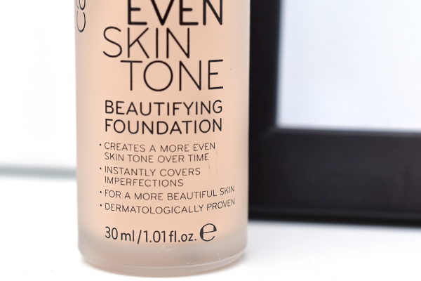  photo Catrice Even Skin Tone Beautifying Foundation2_zpsicl5um8t.png