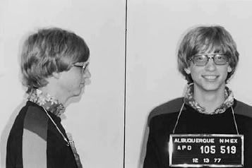 Acest student rebel cu zâmbetul pe buze este... Bill Gates 