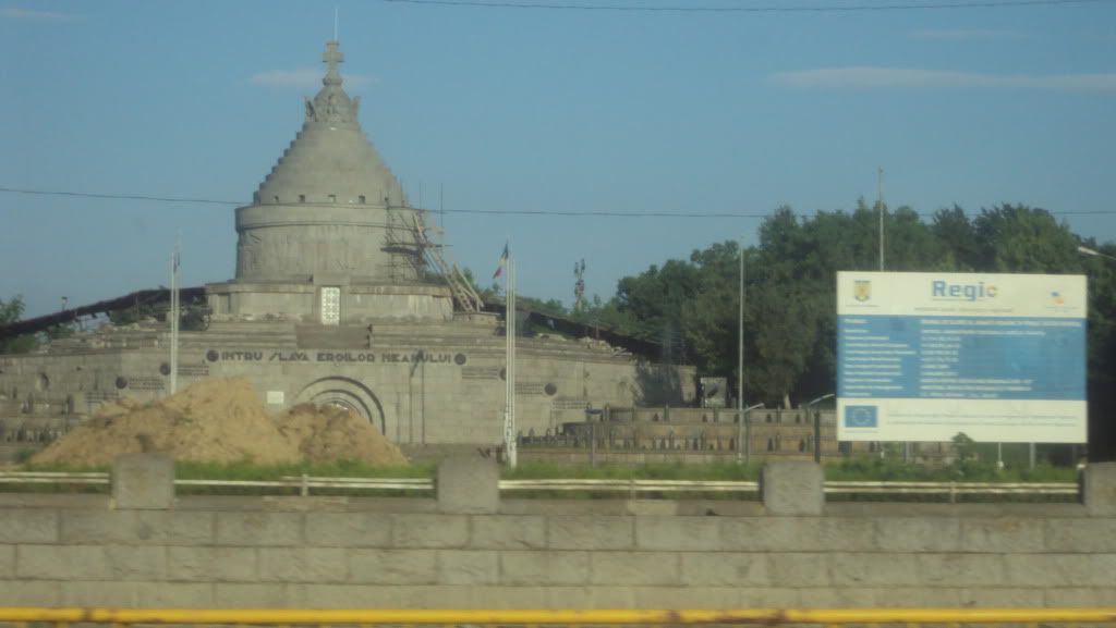 Mausoleul Marasesti - Monumentul Eroilor din Razboiul de Intregire Nationala 